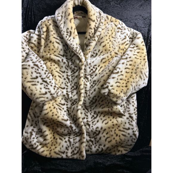 Snow Leopard Faux Fur Jacket XXL | Glam Maximalist Statement Coat Boho Festival - Picture 1 of 10